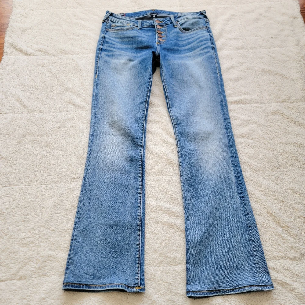 True Religion Becca Midrise Bootcut Leg Jeans - Picture 2 of 6